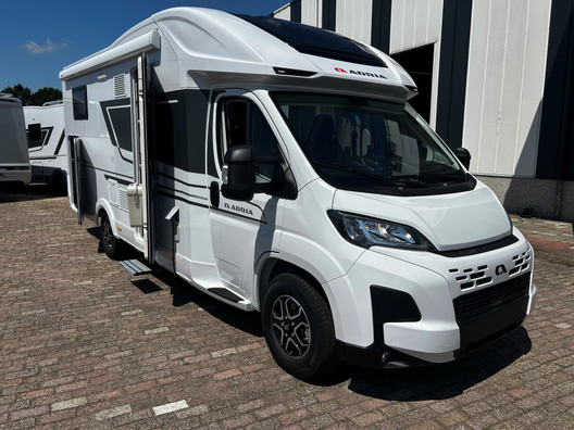 camper - Adria Matrix Axess 650 DL Benelux, Nespresso