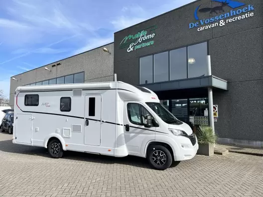 camper - Dethleffs Just Camp 7052 EB